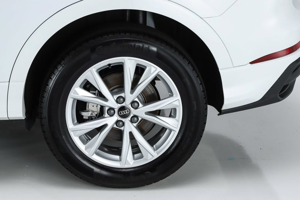 Used 2025 Audi Q3 2.0T Premium Plus w/ Premium Plus Package AWD/4WD image 10