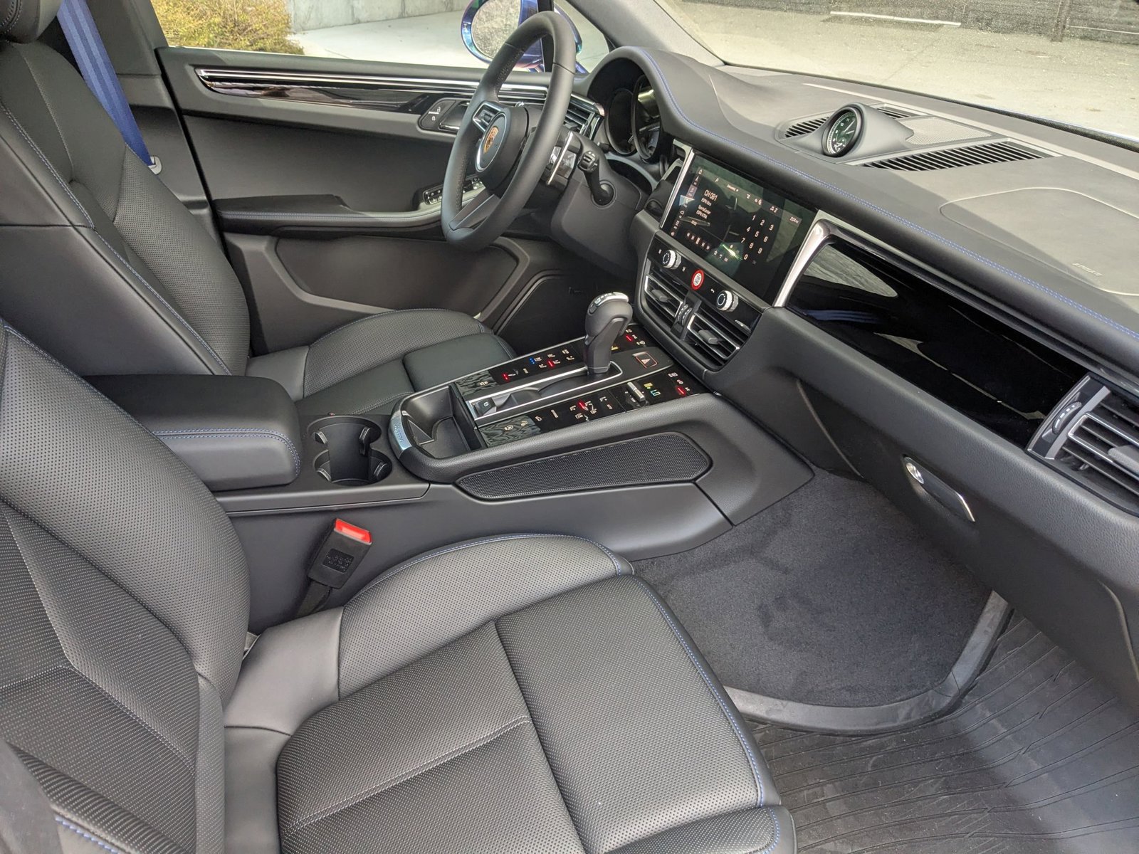 New 2026 Porsche Macan S AWD/4WD image 27