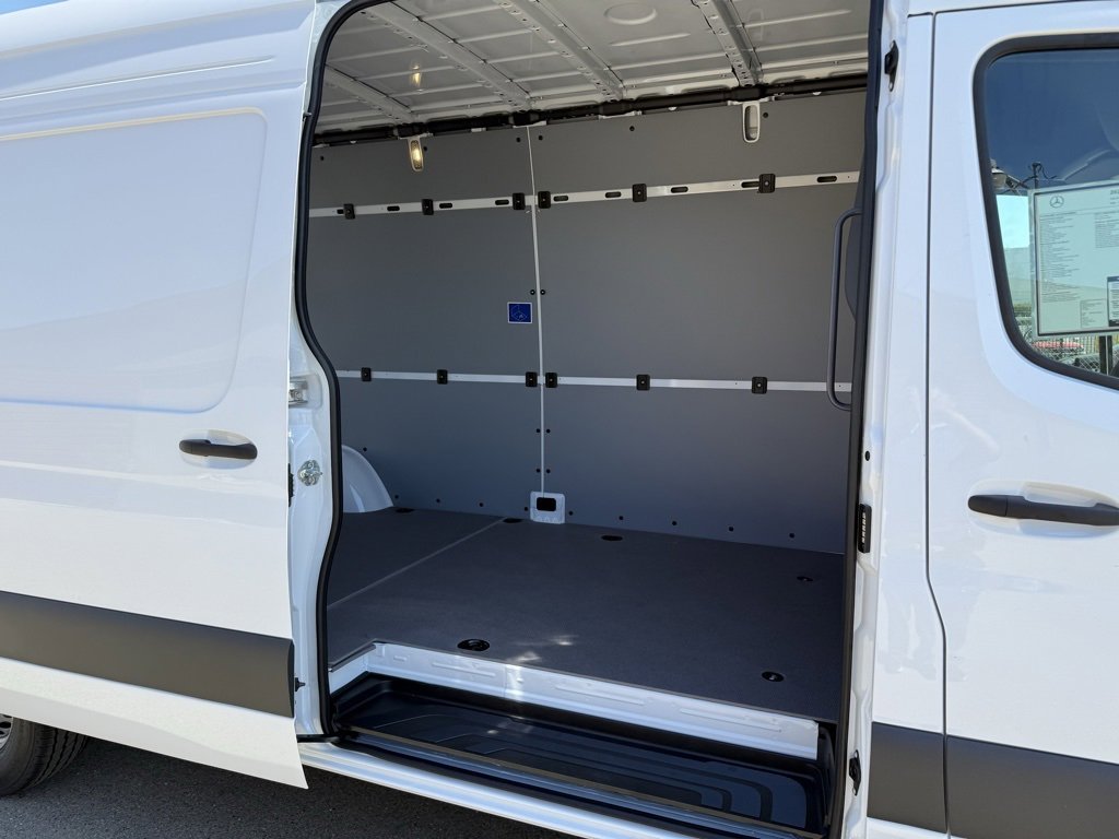 New 2025 Mercedes-Benz Sprinter 2500 image 7