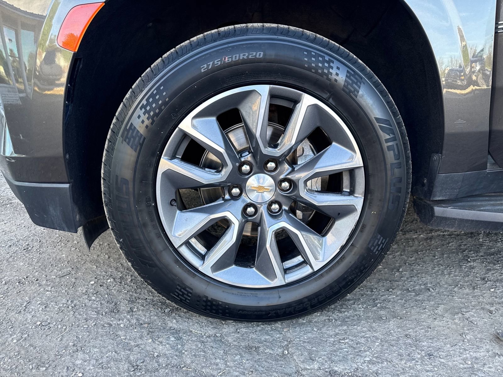 Used 2021 Chevrolet Suburban LS w/ Driver Alert Package image 27