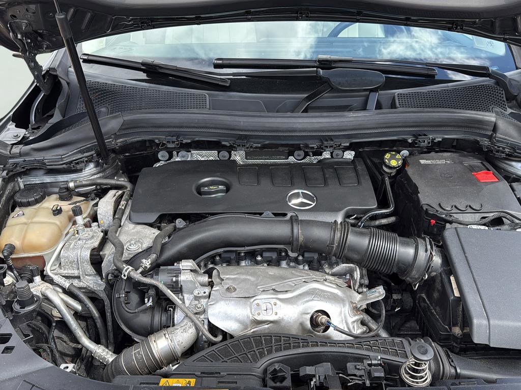 Used 2021 Mercedes-Benz GLA 250 4MATIC image 22