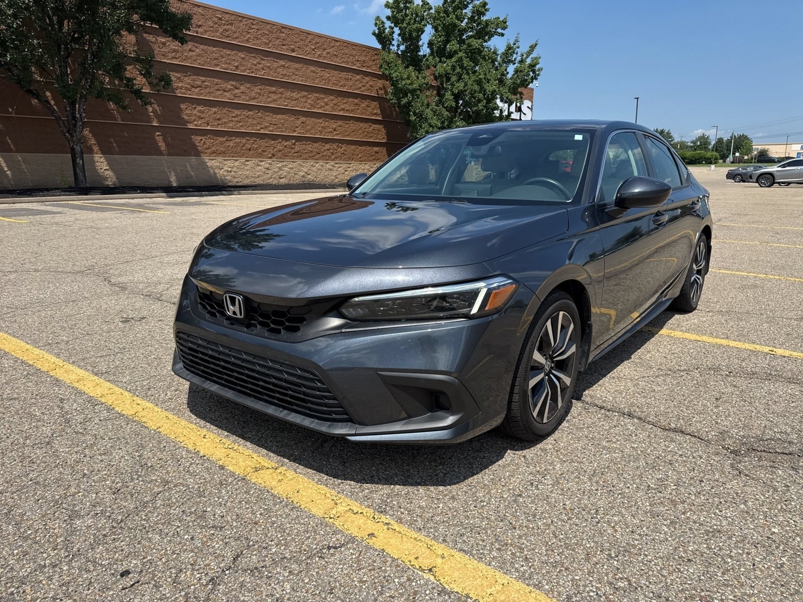 Used 2022 Honda Civic EX-L image 6