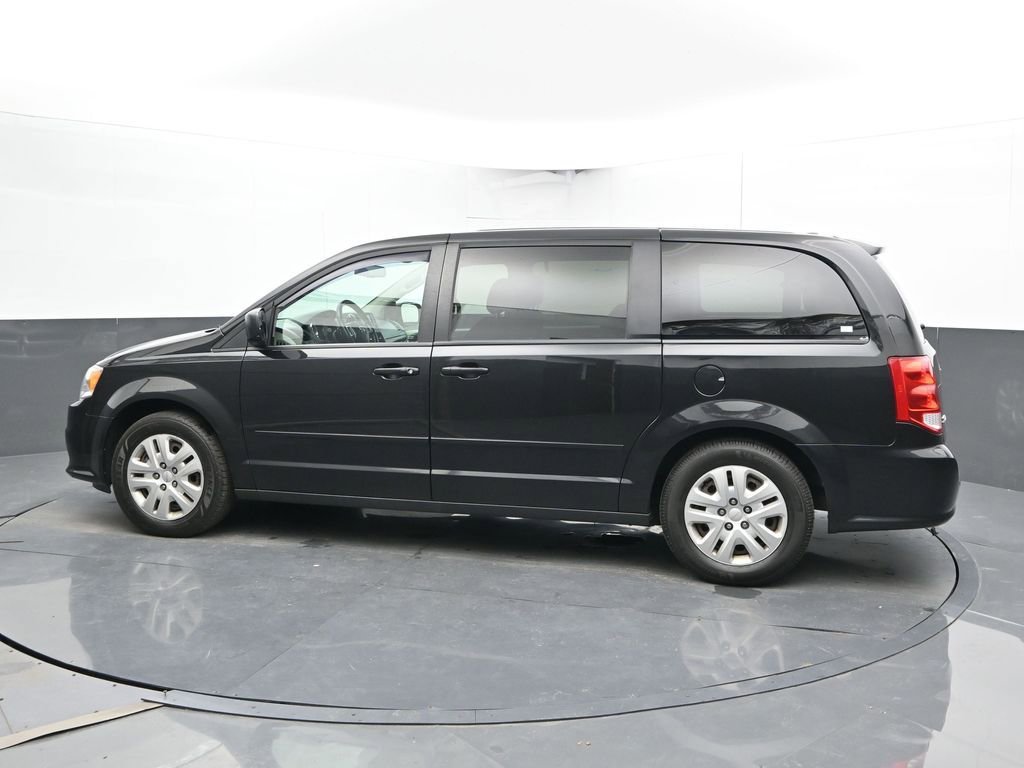 Used 2016 Dodge Grand Caravan SE w/ Quick Order Package 29E SE FWD image 8