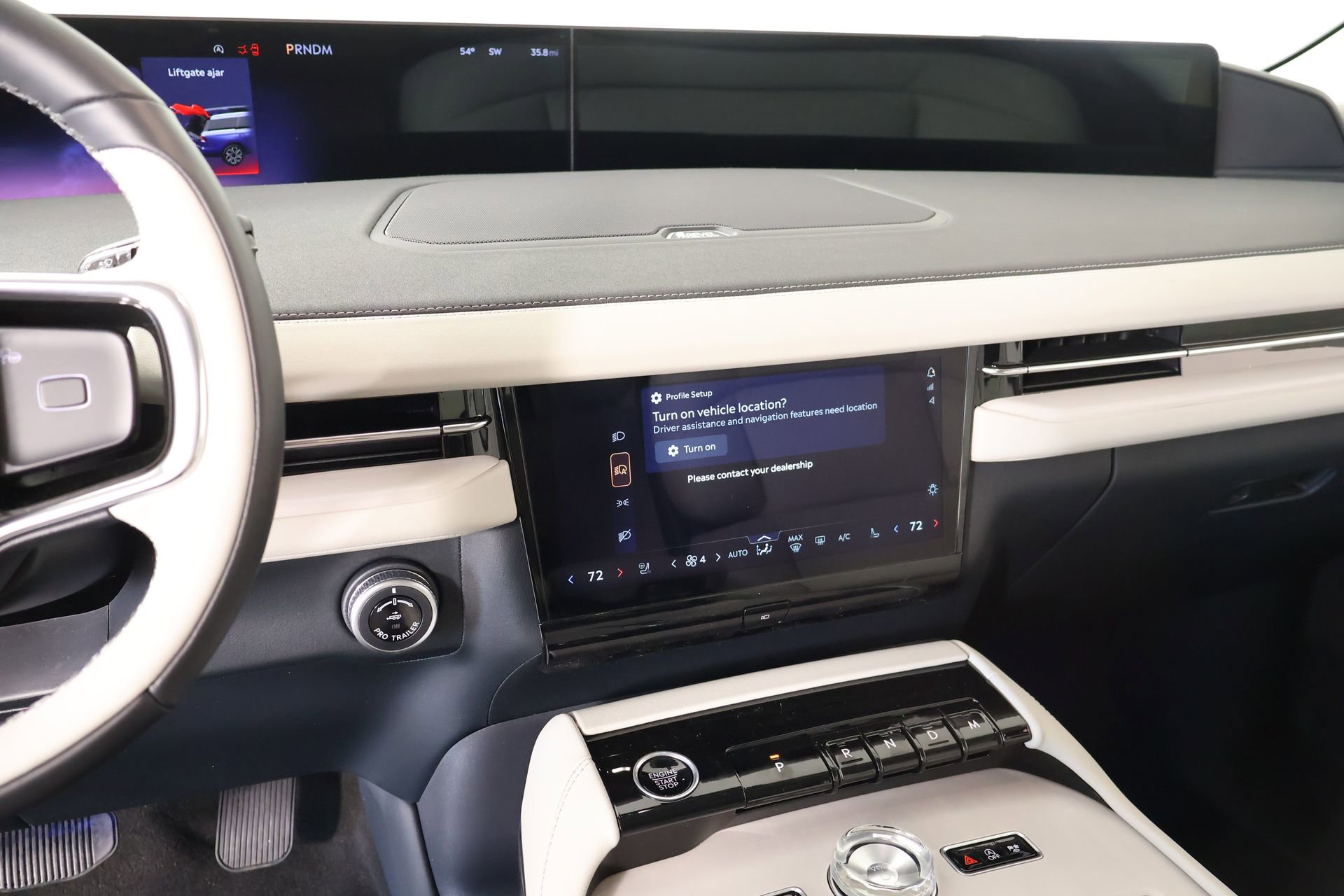 New 2026 Lincoln Navigator Premiere AWD/4WD image 5