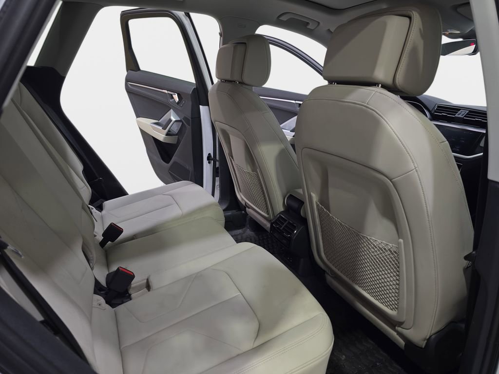 Used 2022 Audi Q3 2.0T Premium image 13