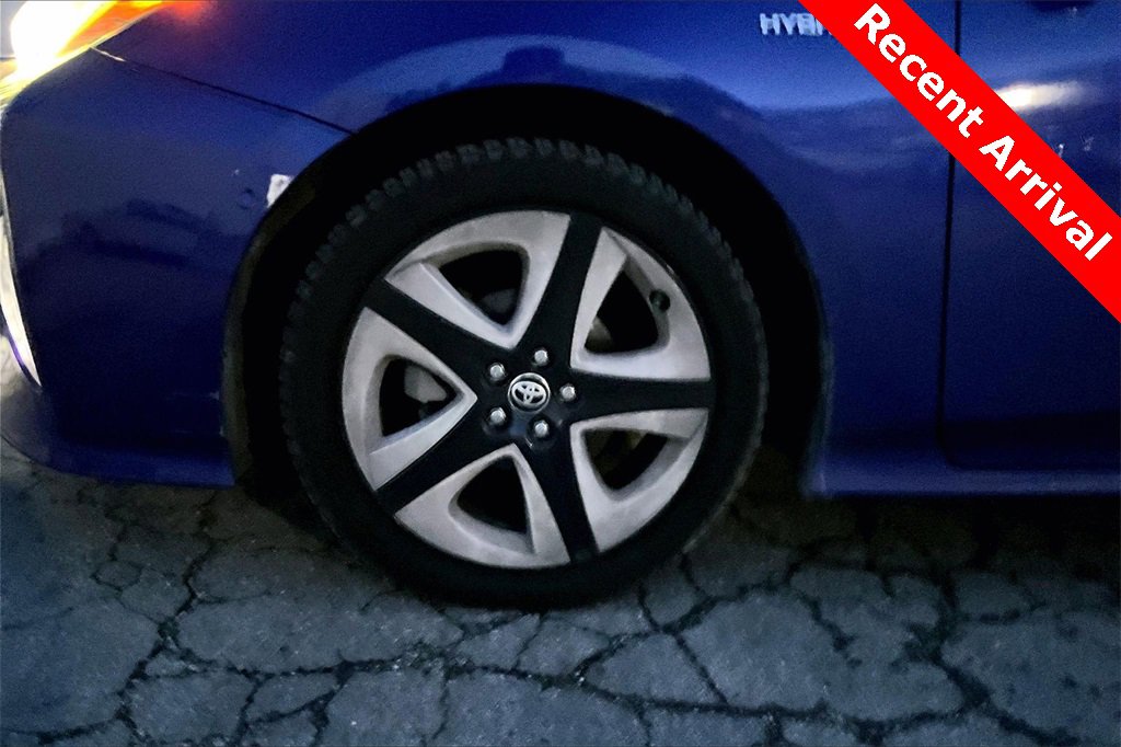 Used 2018 Toyota Prius Three Touring image 8