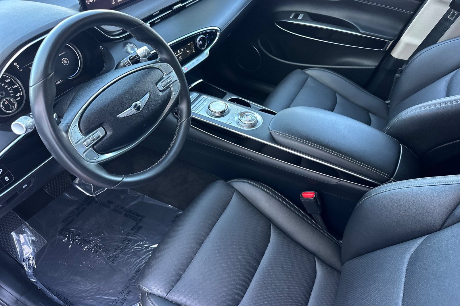 Used 2025 Genesis GV70 2.5T AWD/4WD image 10