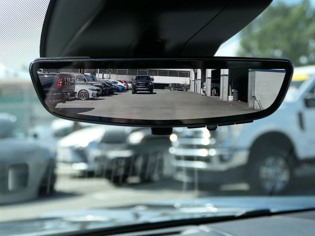 Used 2023 GMC Yukon Denali Ultimate image 20