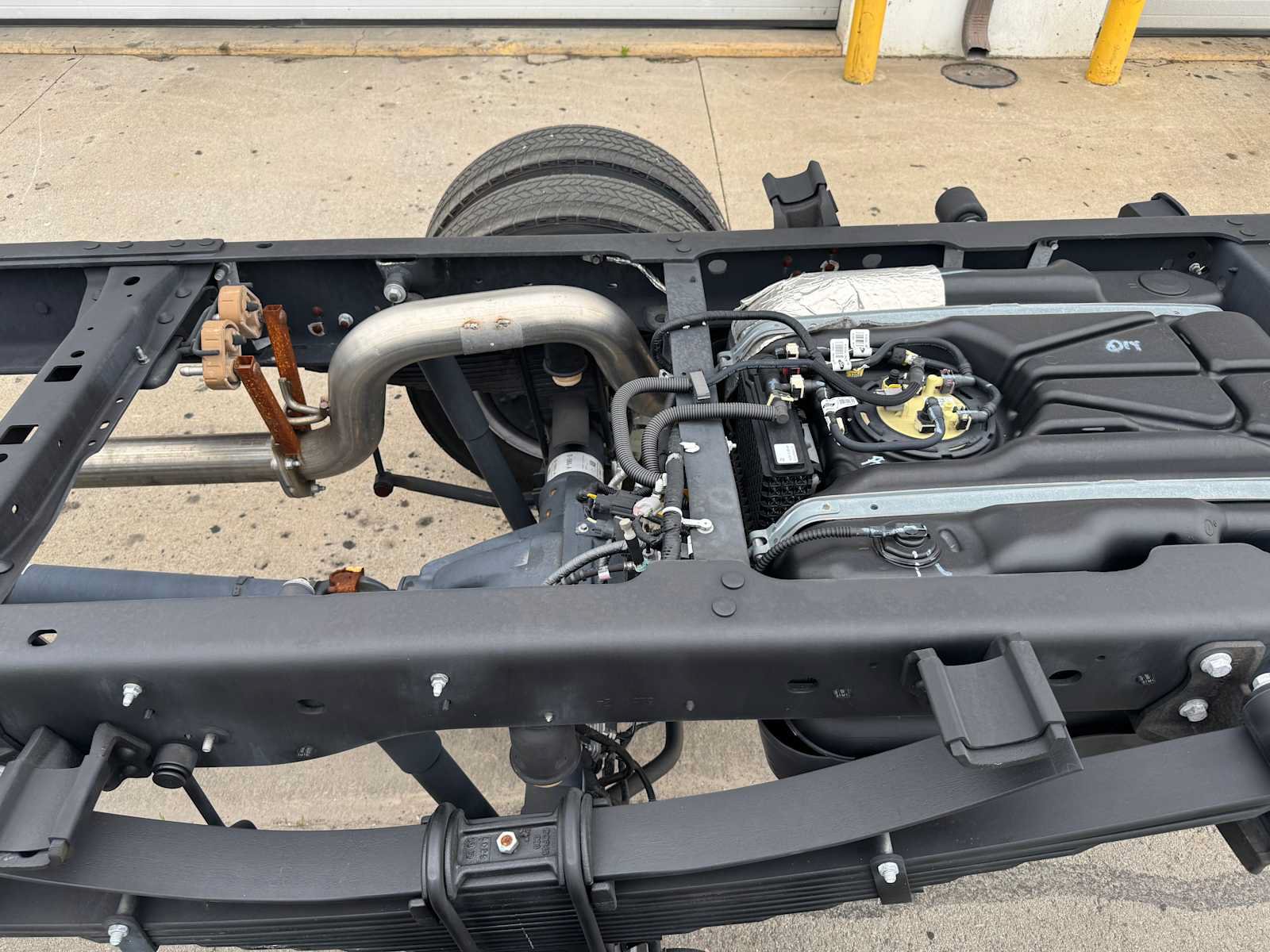 Used 2024 Ford F550 2WD Regular Cab Super Duty image 9