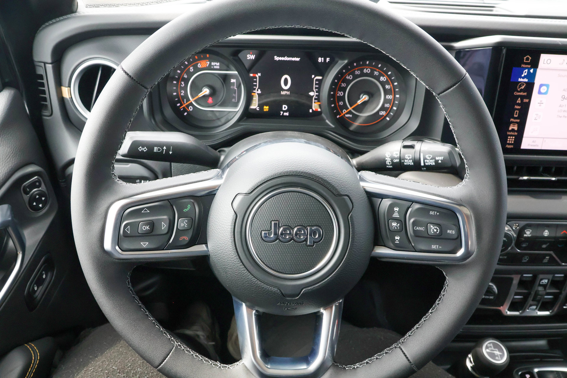 New 2026 Jeep Wrangler Unlimited Sahara AWD/4WD image 31