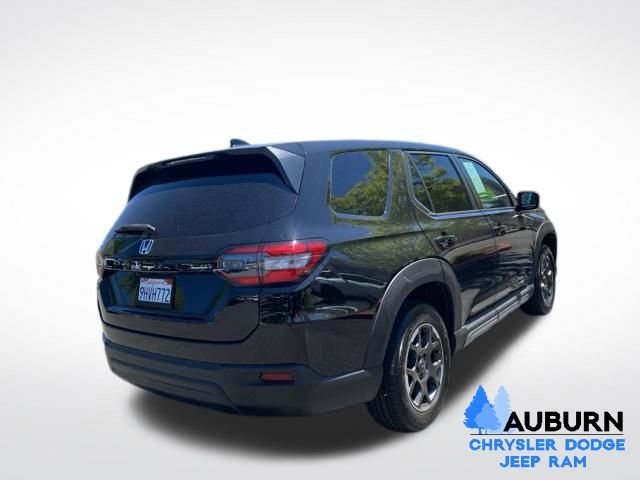 Used 2023 Honda Pilot LX image 7