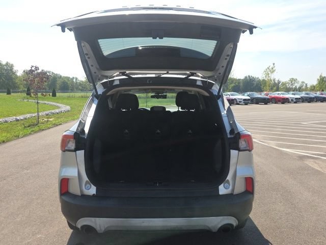 Used 2020 Ford Escape SE FWD image 9