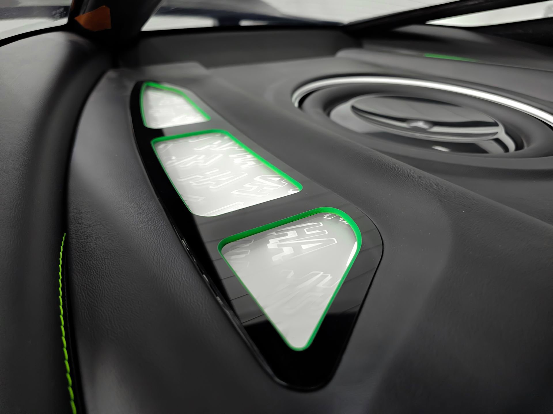 Used 2019 McLaren 720S RWD image 35