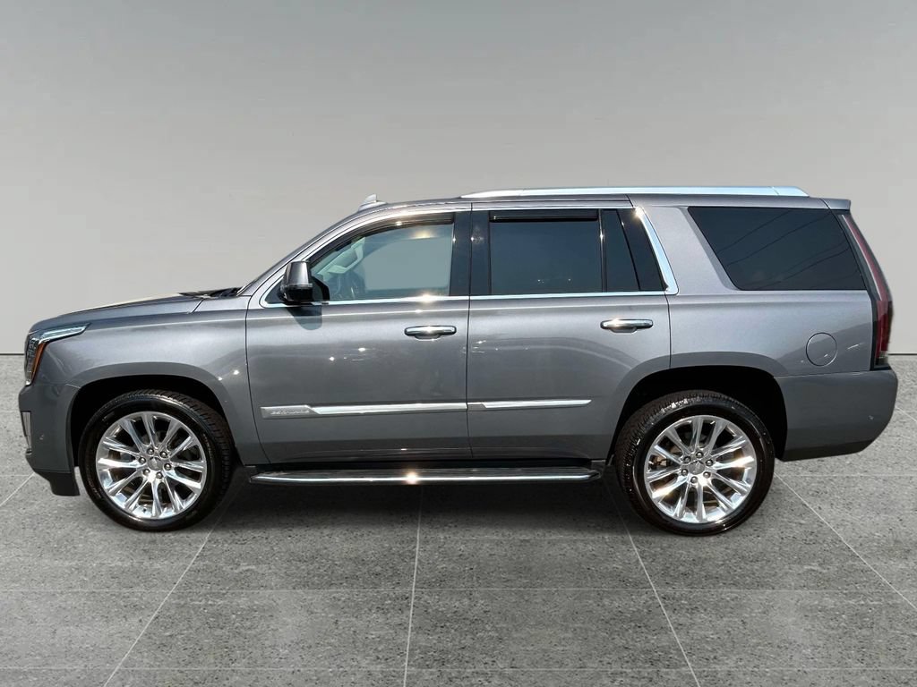 Used 2020 Cadillac Escalade Luxury AWD/4WD image 2