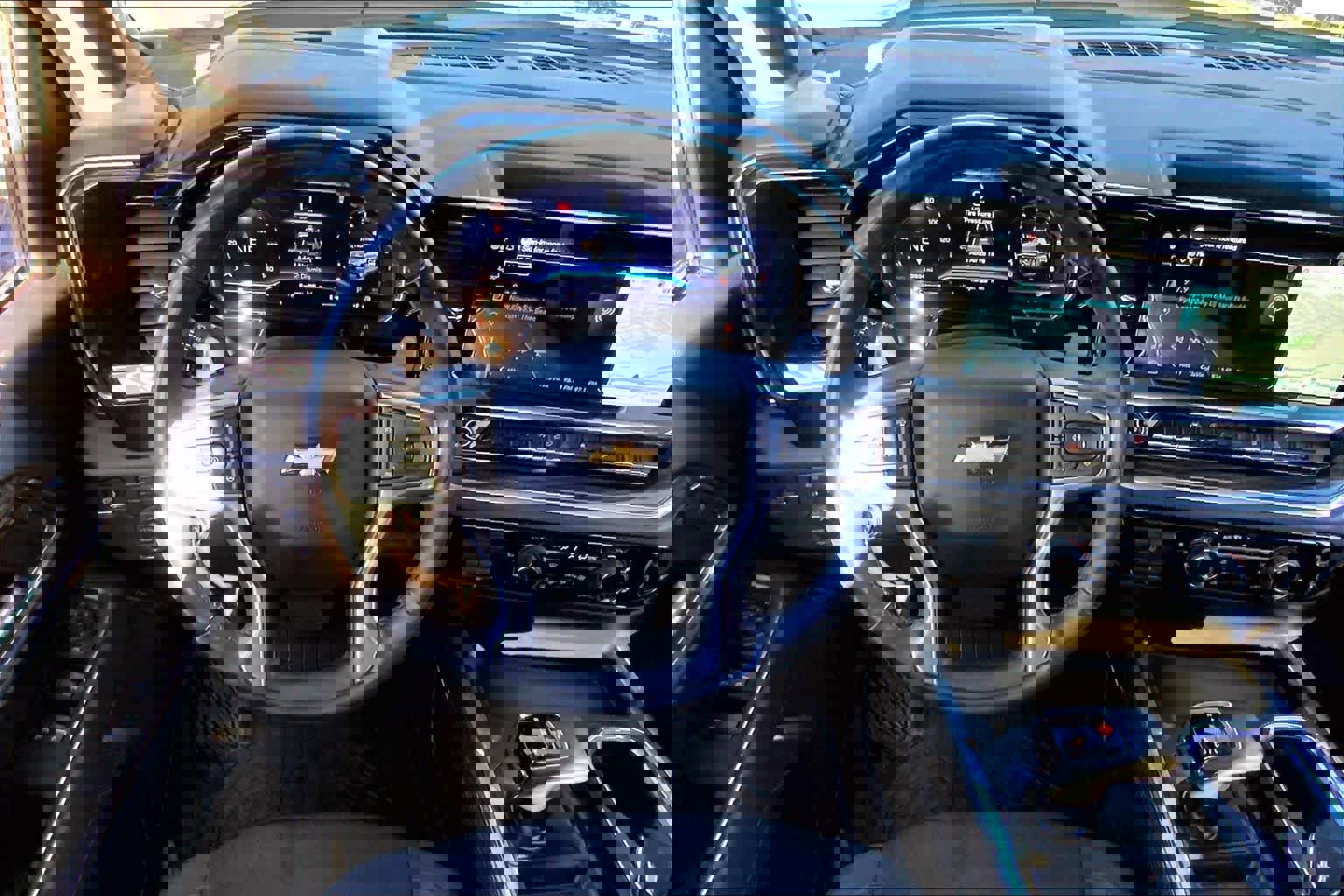 Used 2025 Chevrolet Silverado 1500 LT image 6