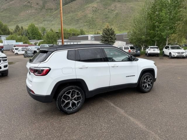 Used 2025 Jeep Compass Limited AWD/4WD image 10