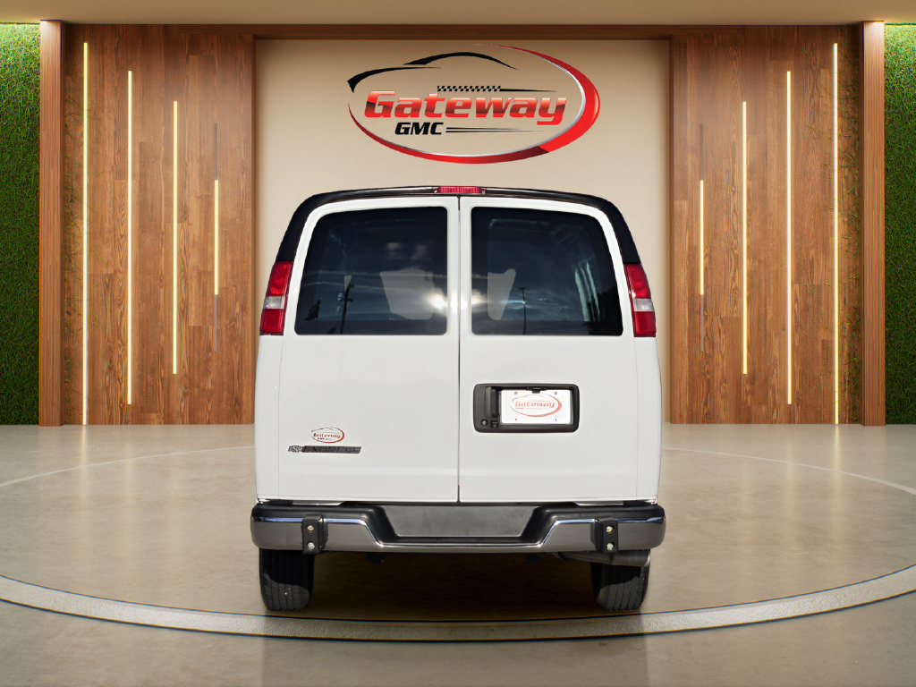 Used 2022 Chevrolet Express 2500 w/ Driver Convenience Package RWD image 6
