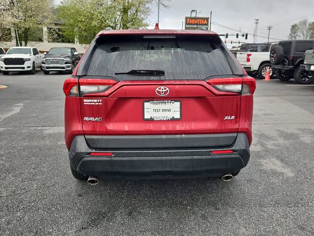 Used 2021 Toyota RAV4 XLE w/ Convenience Package image 7