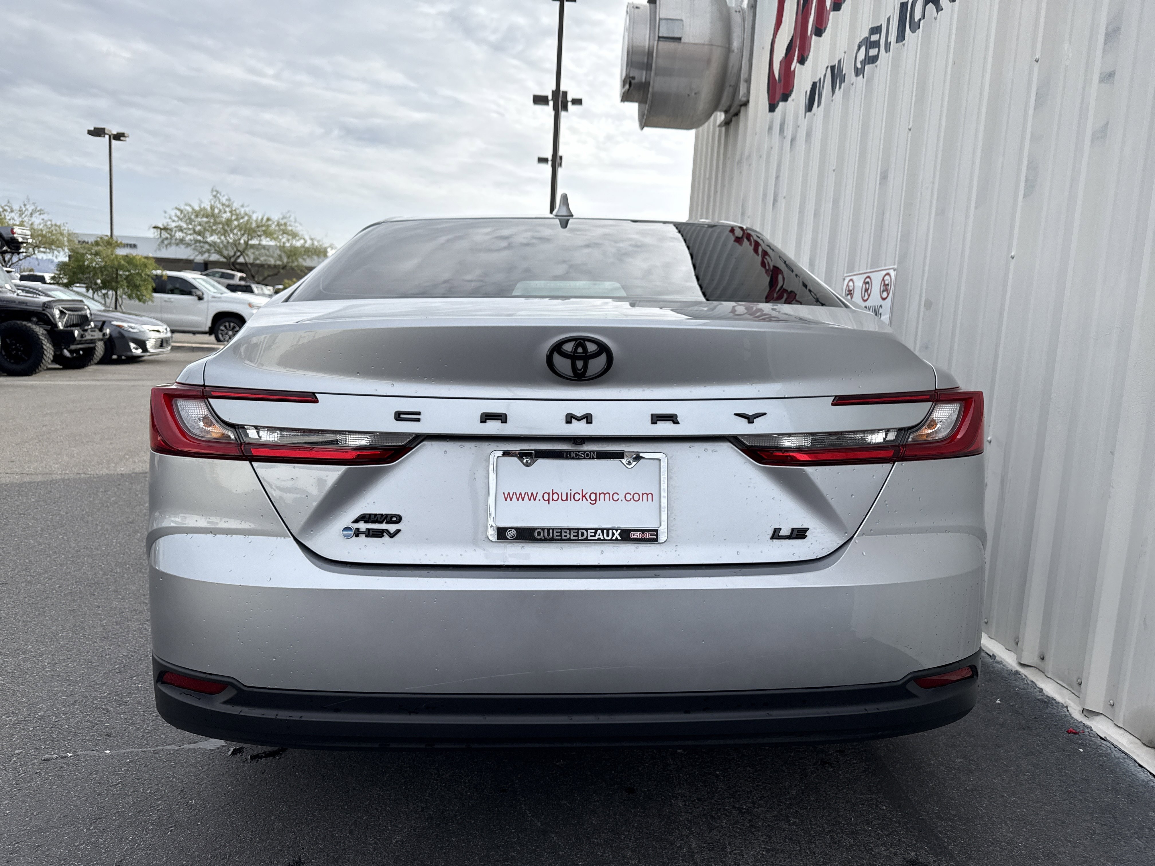 Used 2025 Toyota Camry LE image 8