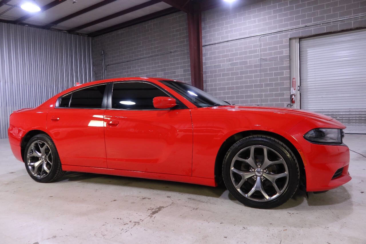 Used 2017 Dodge Charger SXT w/ Rallye Group image 7