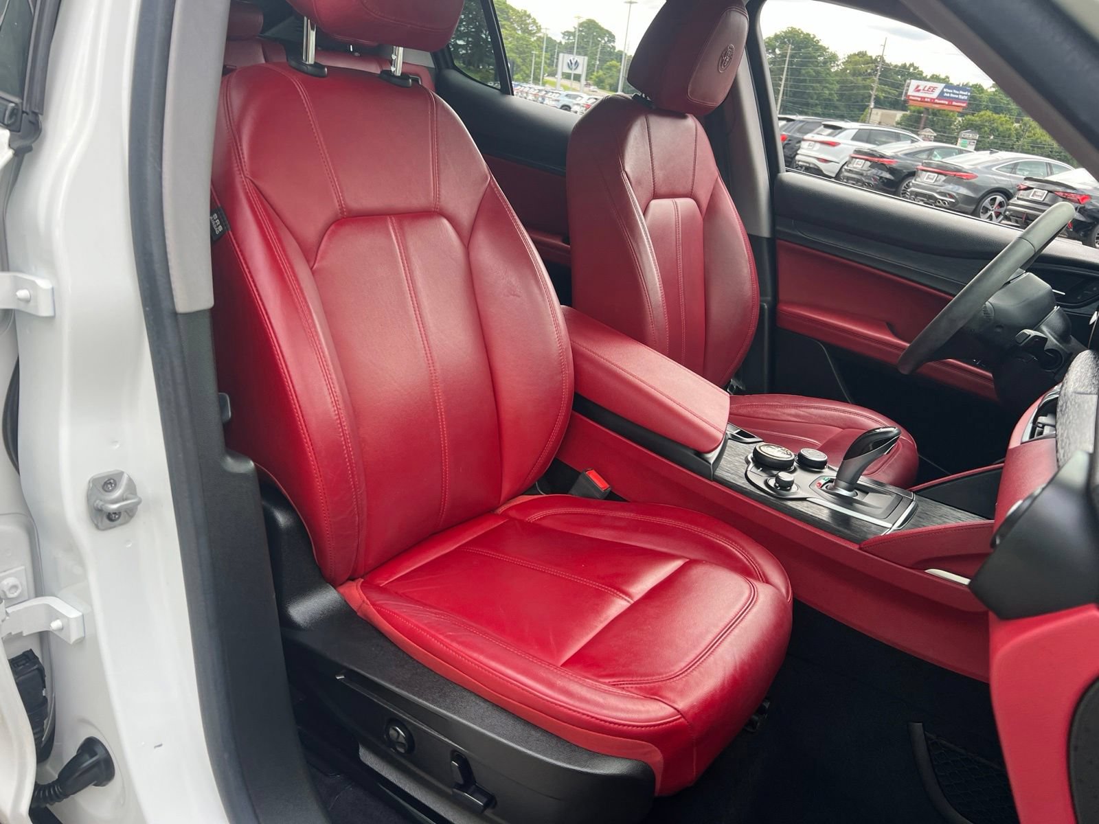 Used 2019 Alfa Romeo Stelvio w/ Nero Edizione RWD image 39