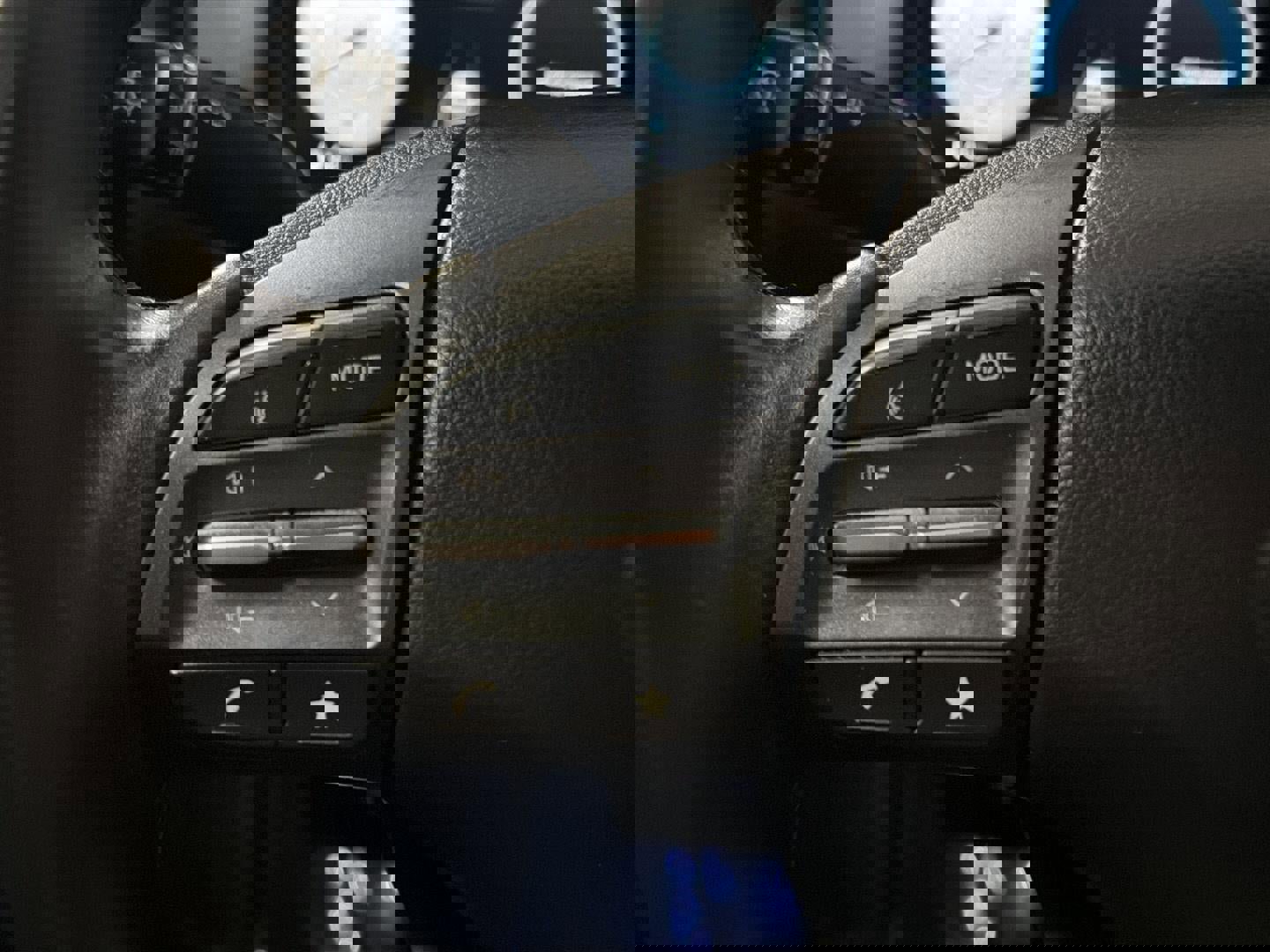 Used 2022 Hyundai Kona Limited image 18