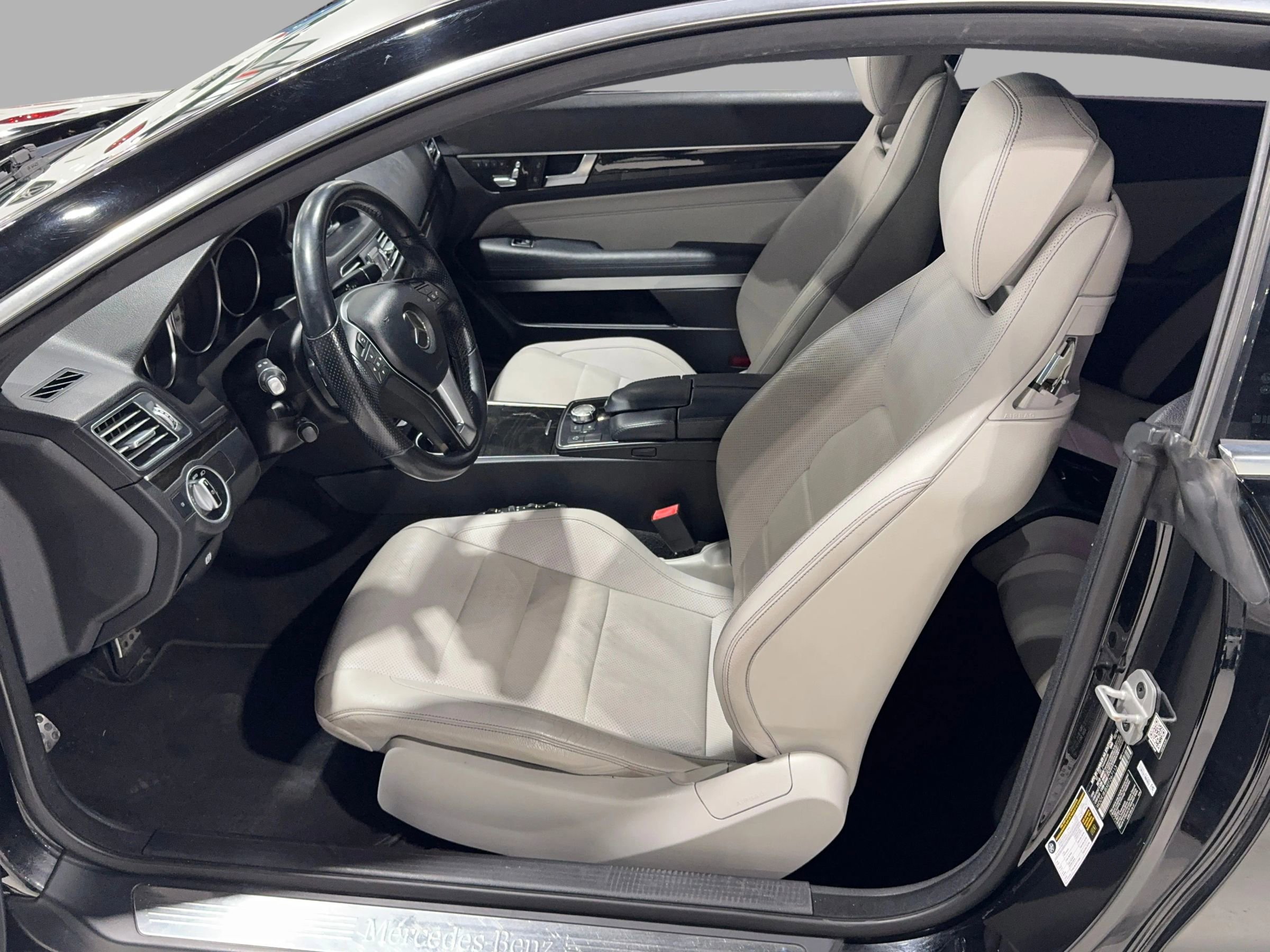 Used 2014 Mercedes-Benz E 350 Sport image 19