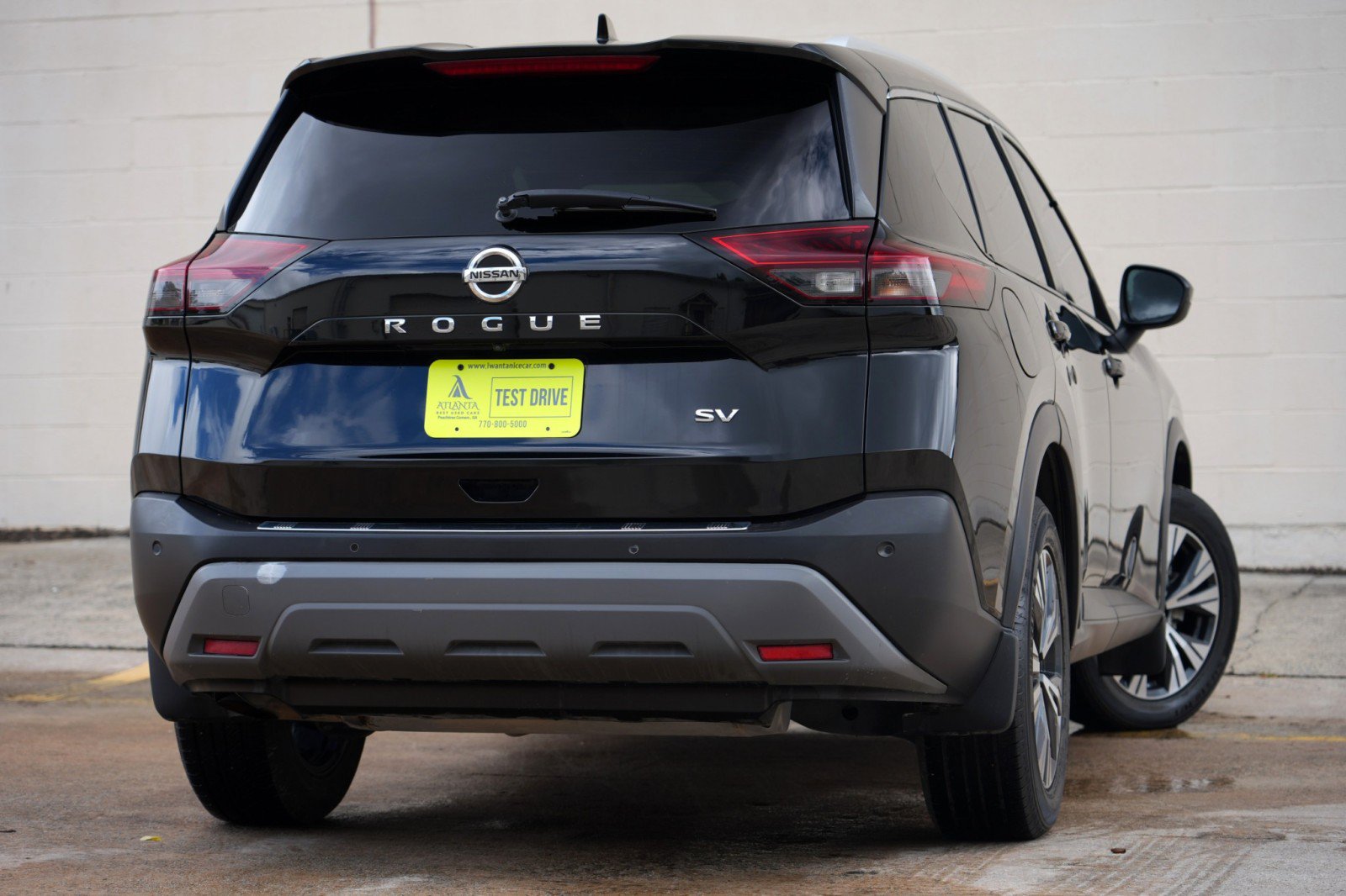 Used 2022 Nissan Rogue SV w/ SV Premium Package FWD image 4