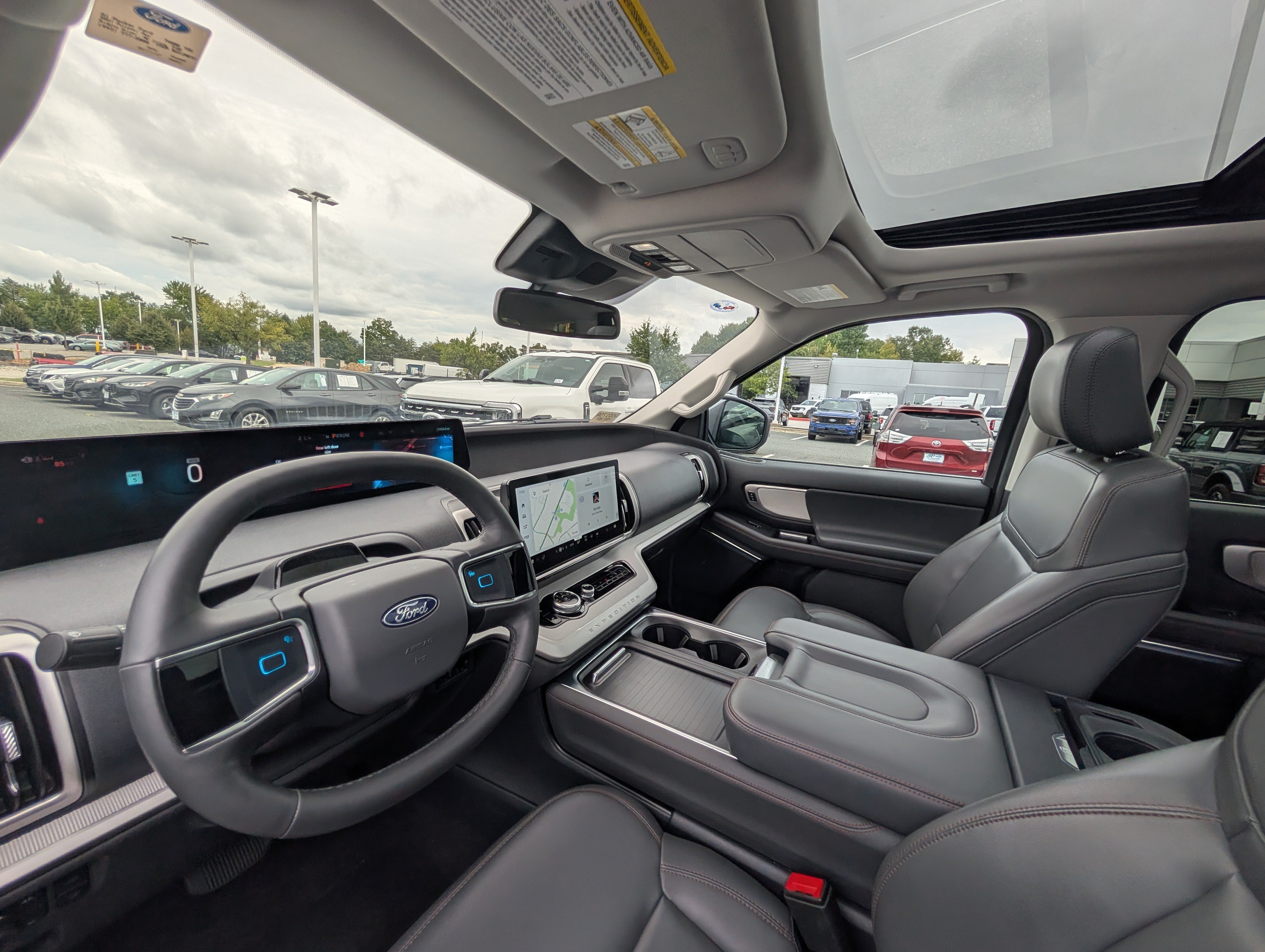 Certified 2025 Ford Expedition Active AWD/4WD image 22