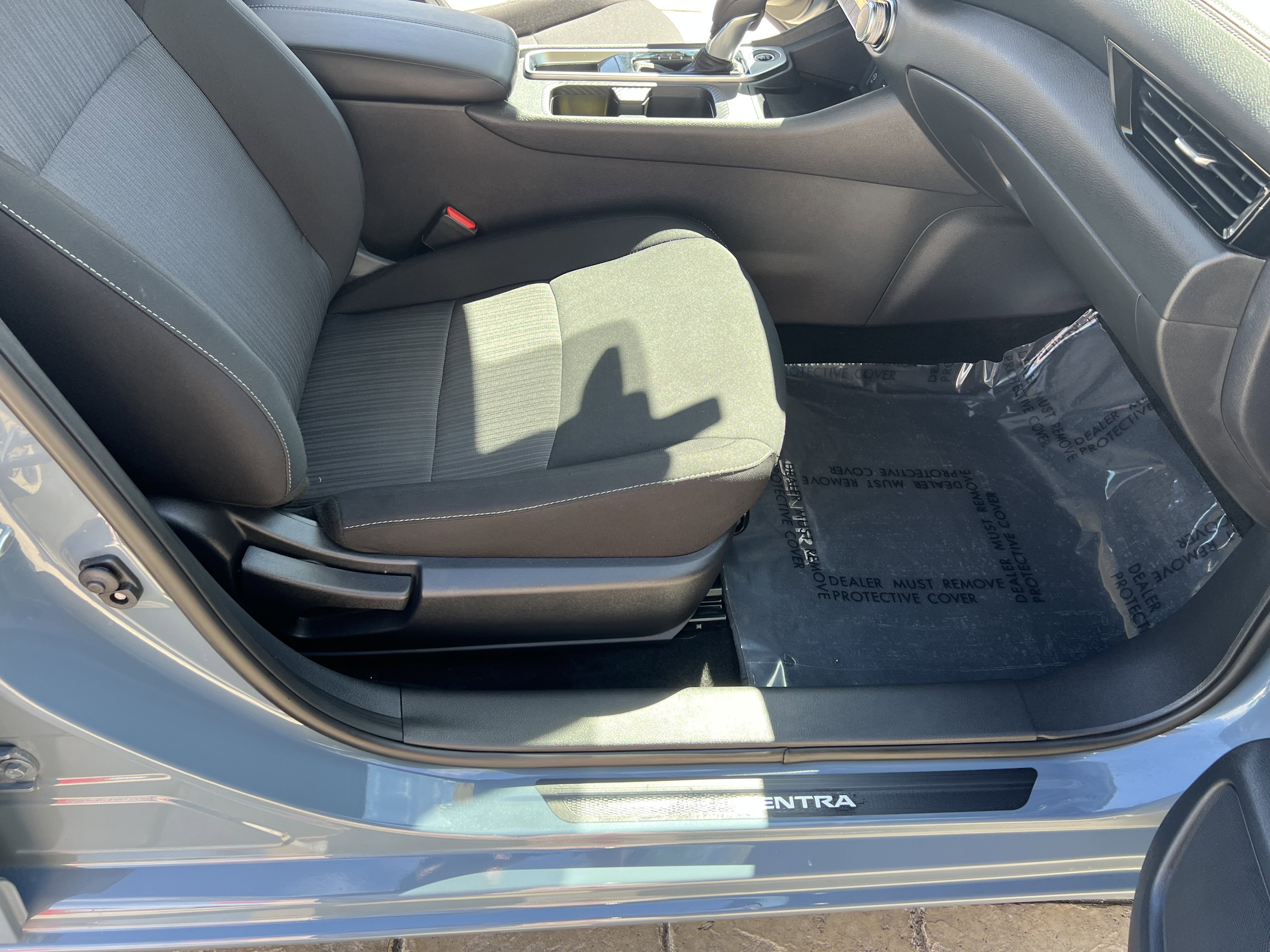 Used 2025 Nissan Sentra SV w/ Trunk Package FWD image 32