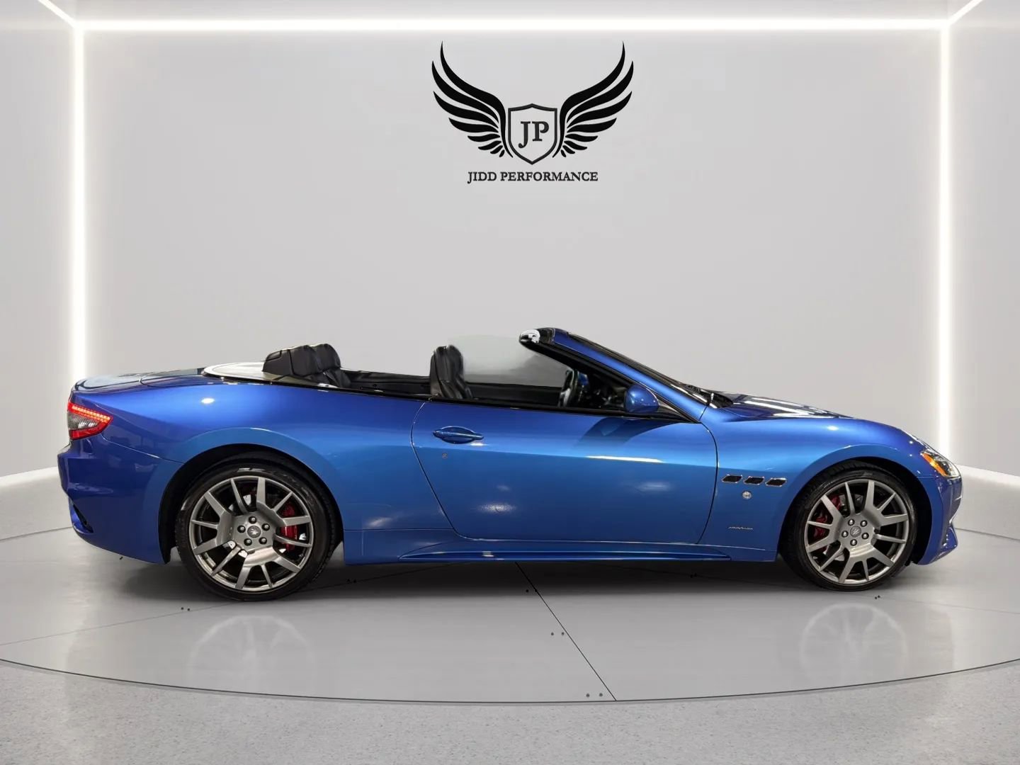 Used 2018 Maserati GranTurismo Sport RWD image 48