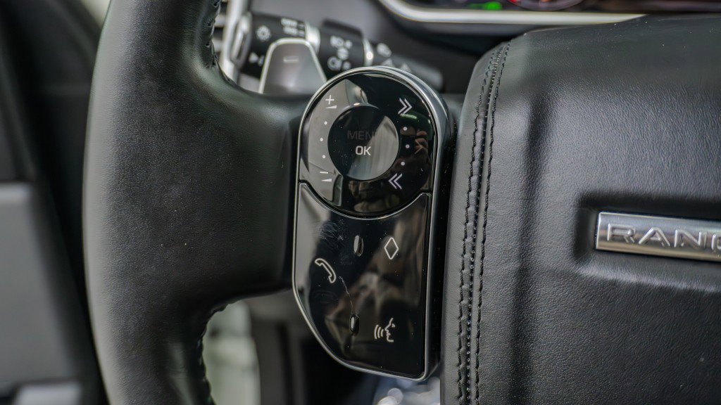 Used 2021 Land Rover Range Rover Autobiography Fifty Edition image 38