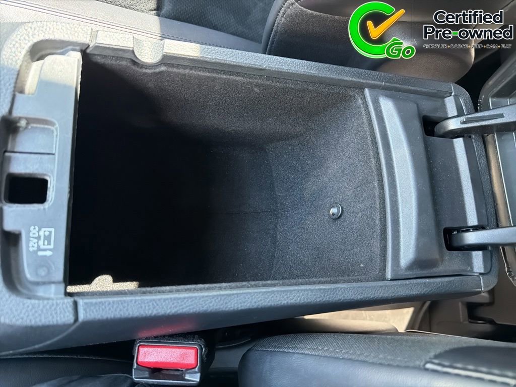 Used 2018 Jeep Grand Cherokee Altitude RWD image 90