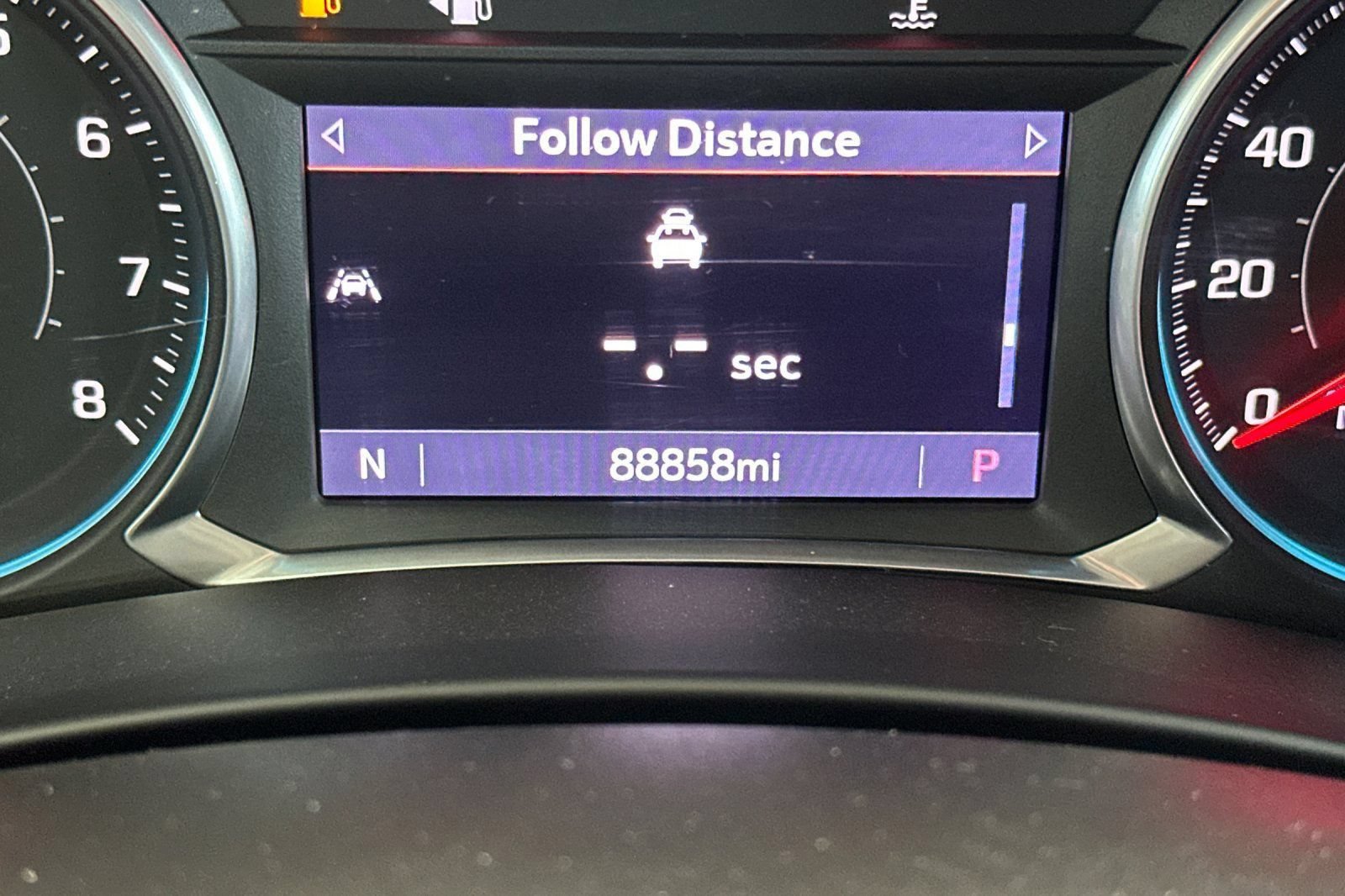Used 2020 Chevrolet Equinox Premier w/ Premier Redline Edition FWD image 27