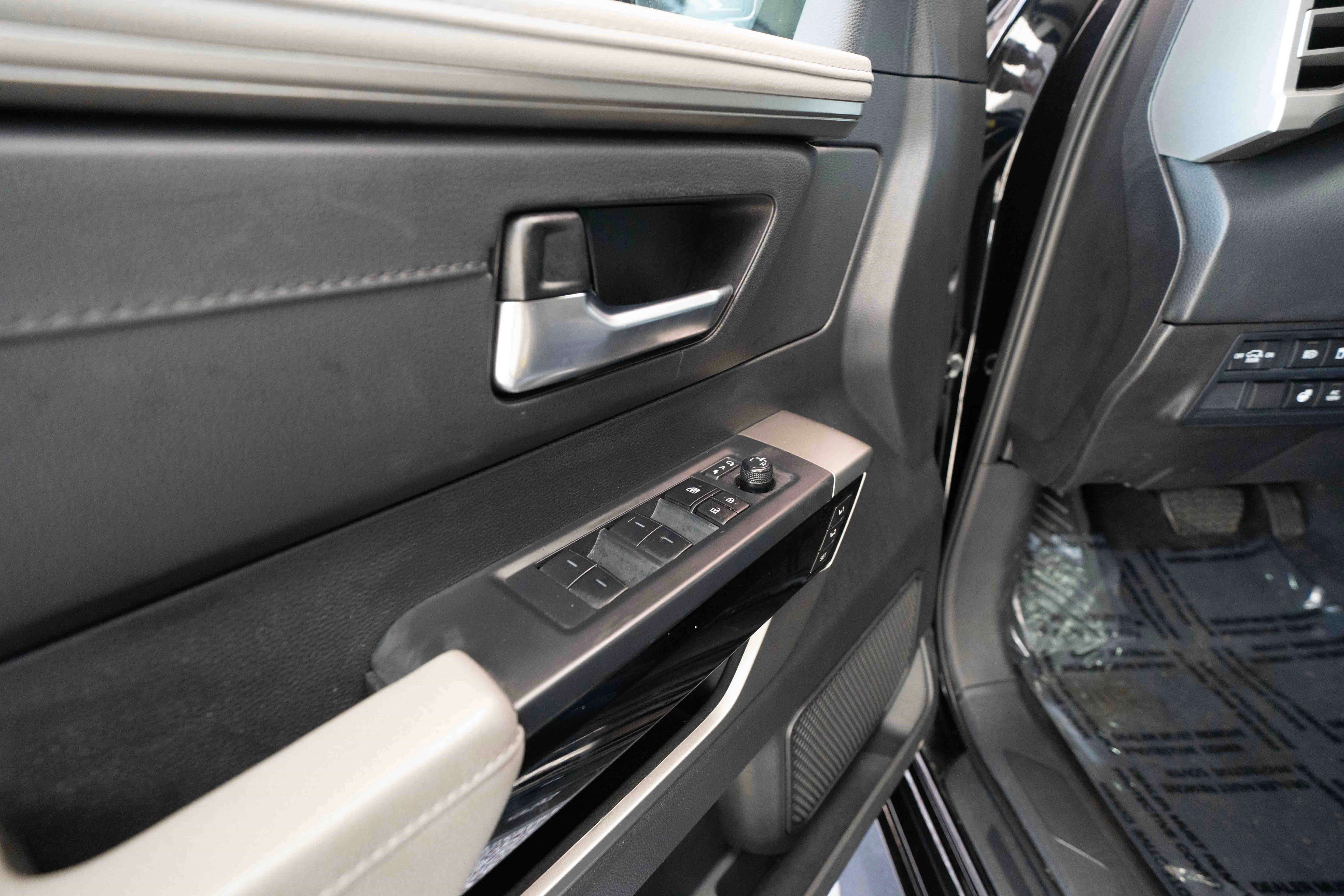 Used 2025 Toyota Sequoia Limited image 7
