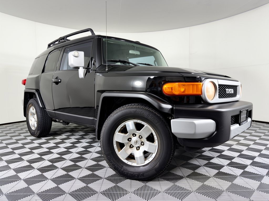 Used 2008 Toyota FJ Cruiser 2WD image 7
