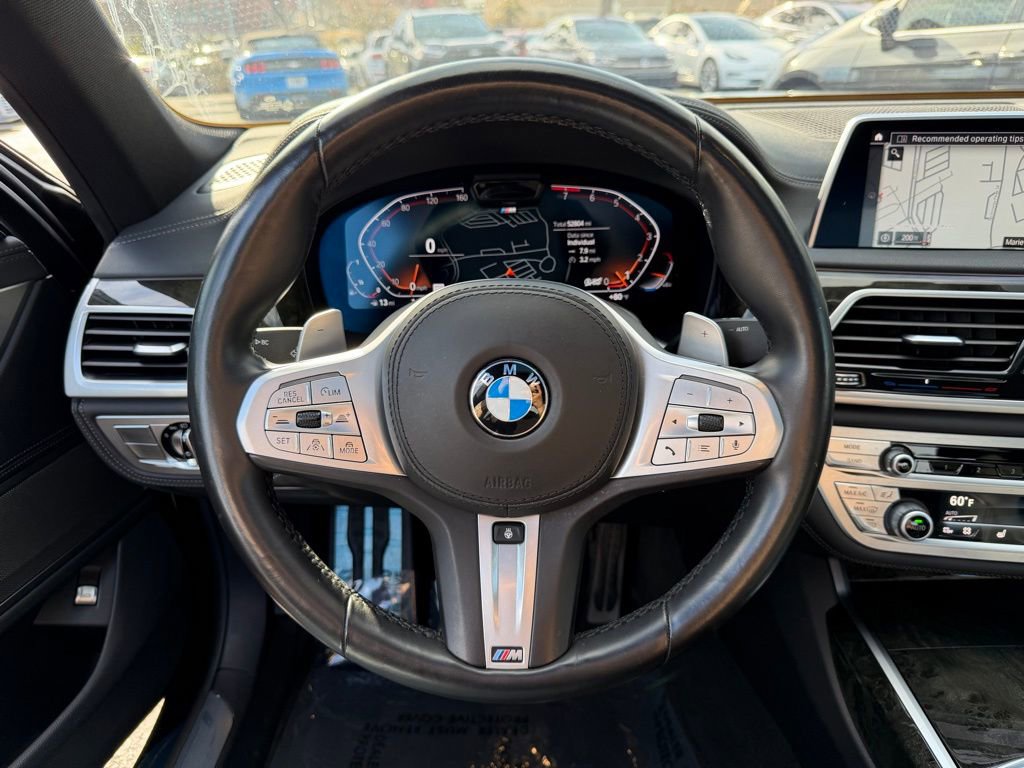 Used 2022 BMW 740i w/ M Sport Package image 17
