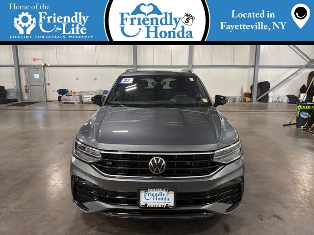 Used 2023 Volkswagen Tiguan SE R-Line AWD/4WD image 1