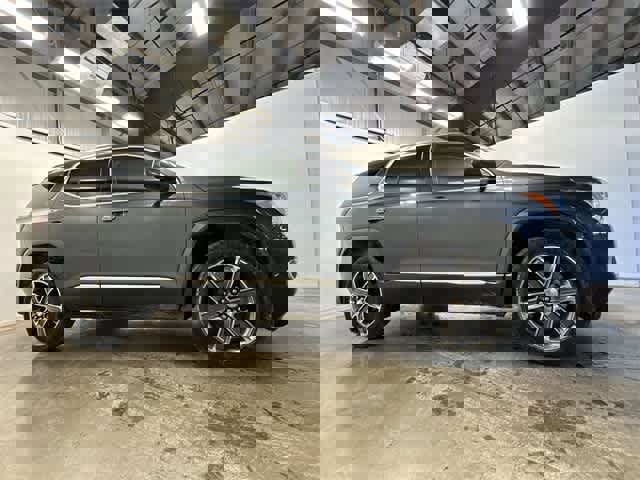 Used 2019 GMC Acadia Denali w/ Technology Package image 3