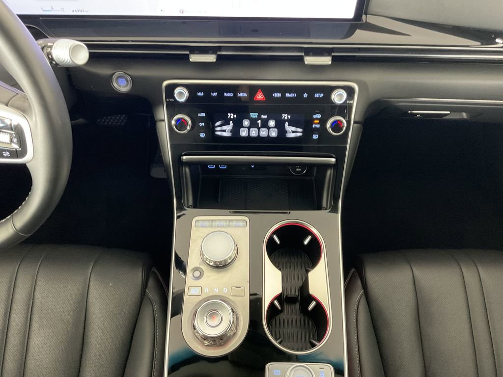 Used 2025 Genesis GV80 2.5T Standard image 13