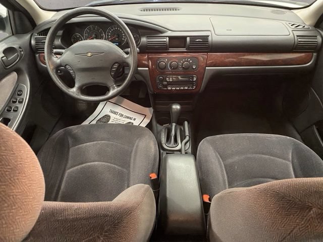 Used 2002 Chrysler Sebring LX FWD image 34