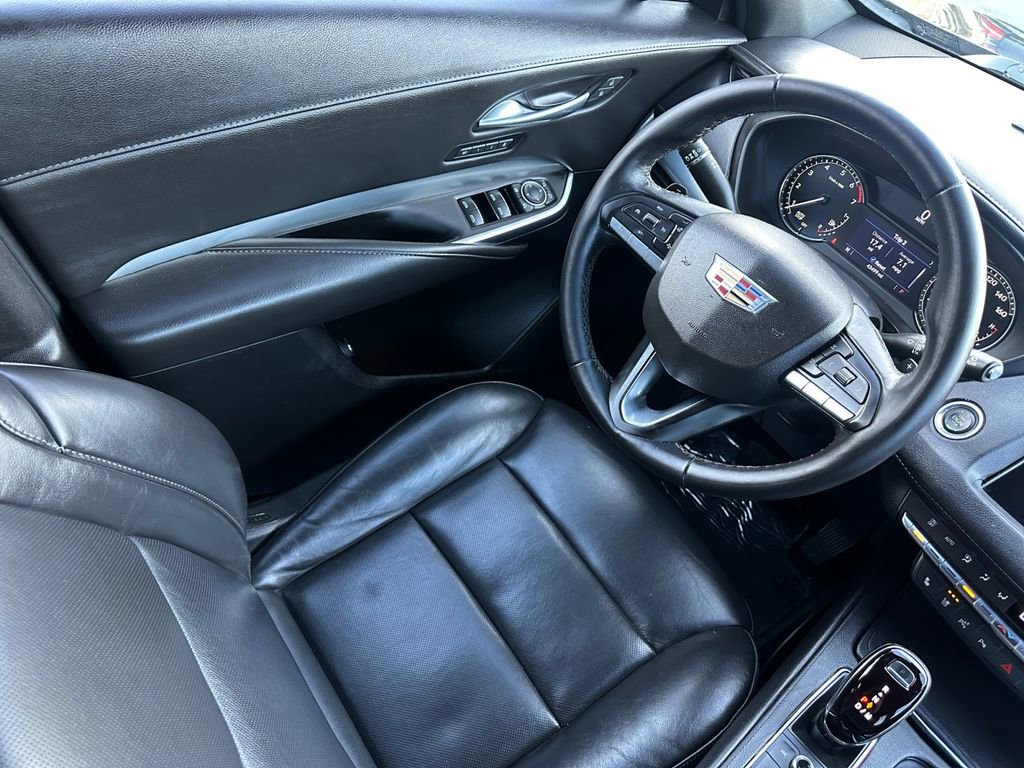 Used 2022 Cadillac XT4 Premium Luxury w/ Enhanced Visibility Package image 24