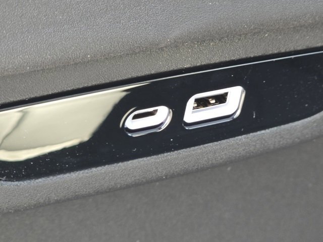 New 2026 Chrysler Pacifica Select image 16