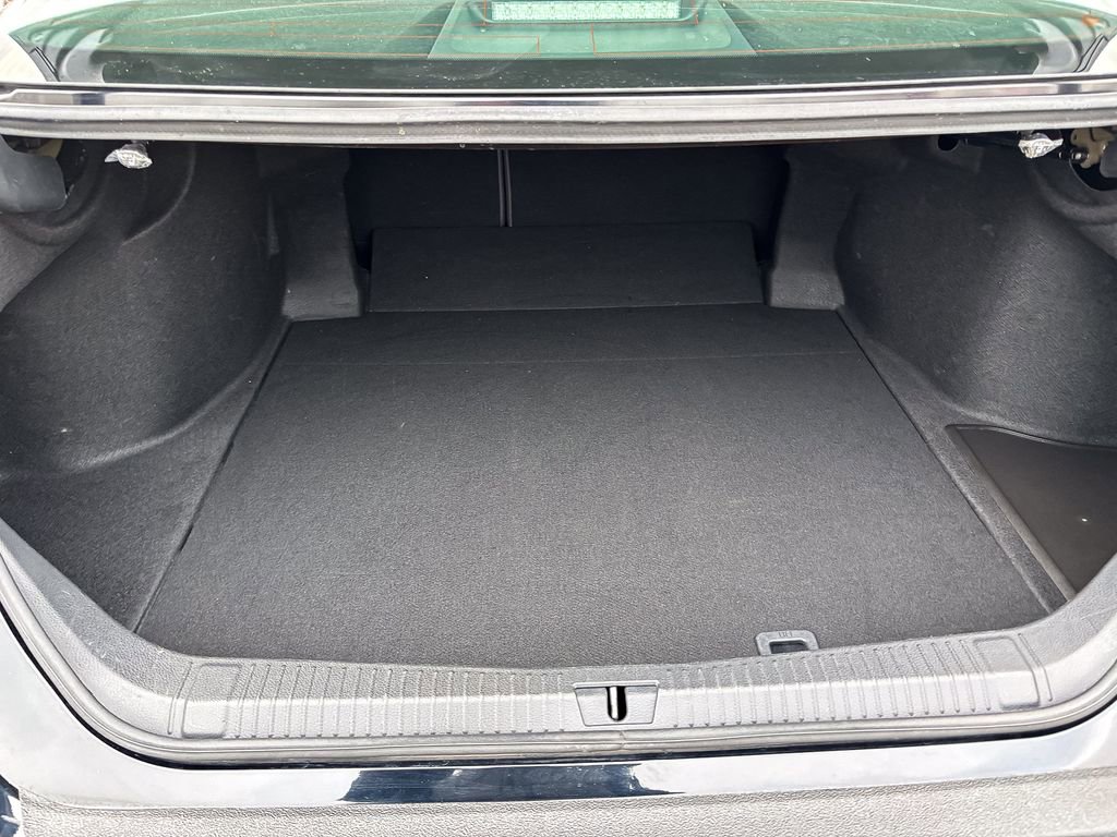 Used 2020 Toyota Avalon XLE image 48