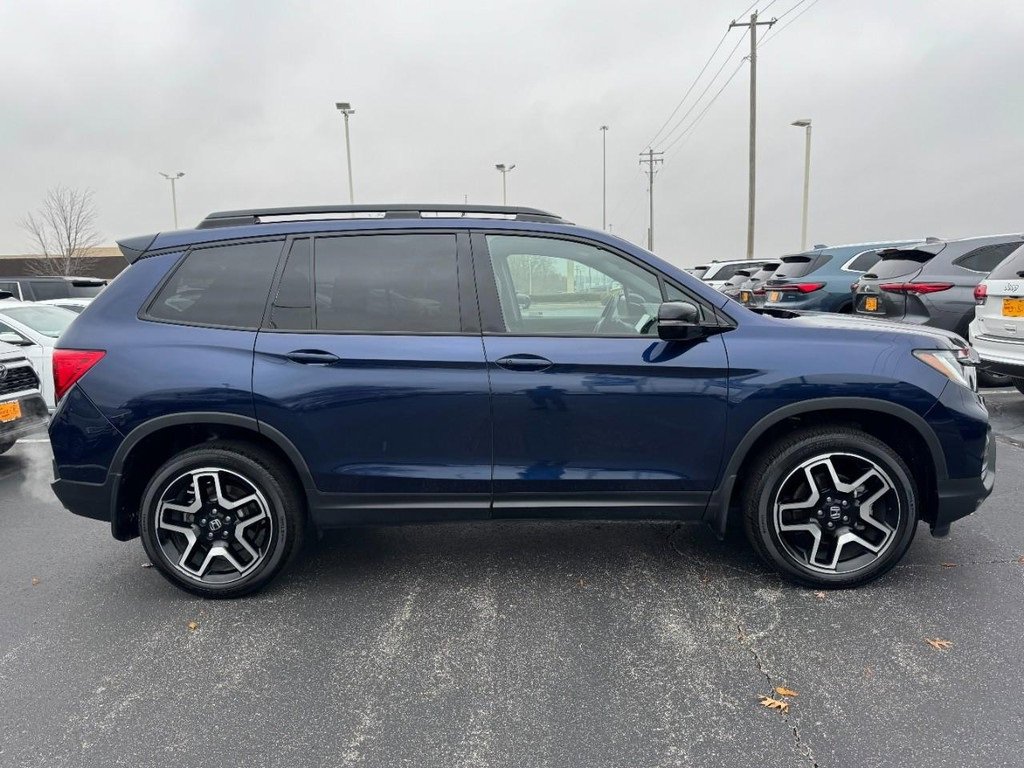 Used 2023 Honda Passport Elite image 2