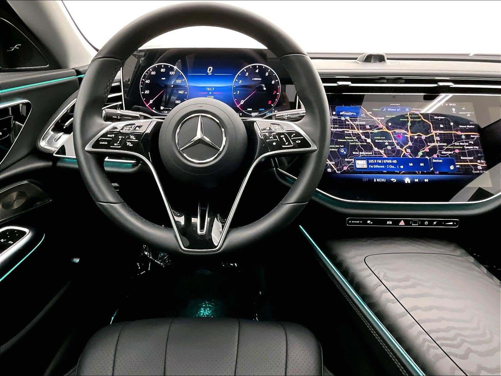 Used 2026 Mercedes-Benz E 350 Sedan image 4