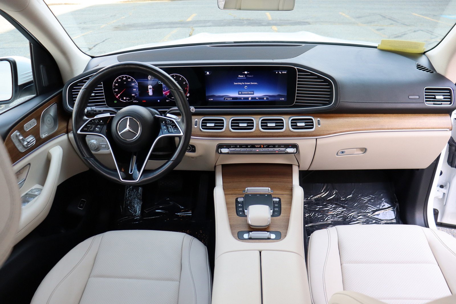 Used 2024 Mercedes-Benz GLS 450 4MATIC image 10