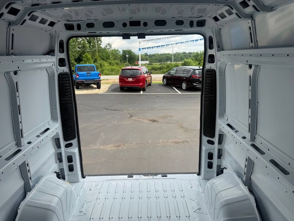 New 2026 RAM ProMaster 2500 w/ Convenience Group FWD image 43
