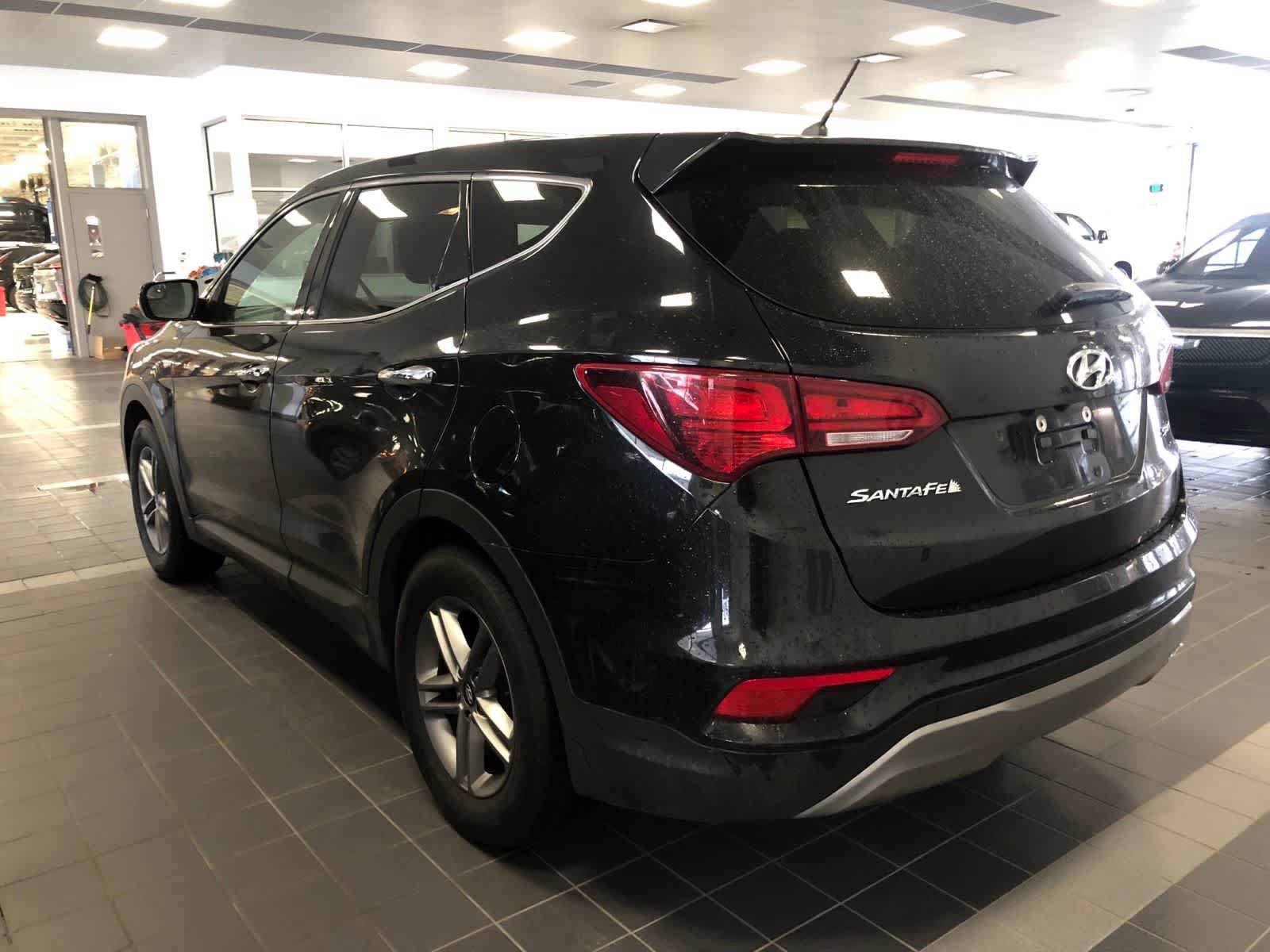 Used 2018 Hyundai Santa Fe Sport FWD image 4