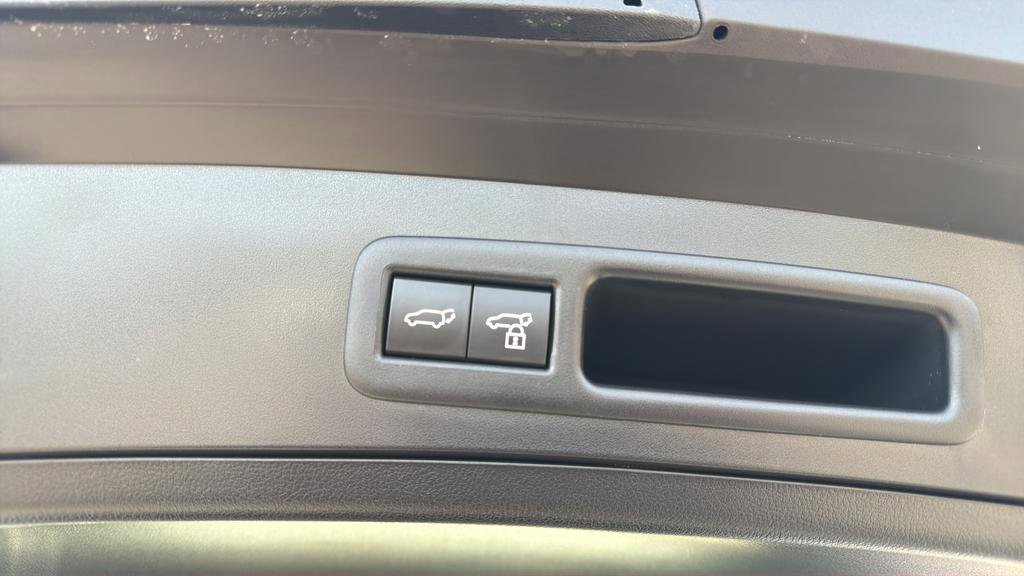 Certified 2025 Lexus UX 300h AWD w/ Accessory Package (Z1) image 19